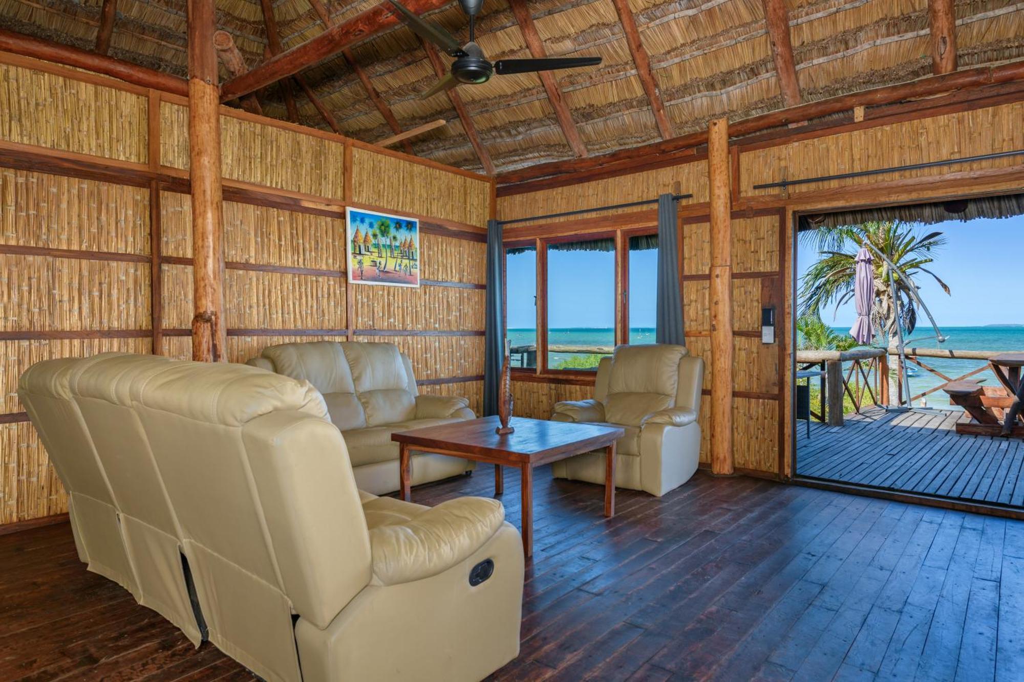 Ocean Pearl Beach Lodge วิลันคูลอส ภายนอก รูปภาพ